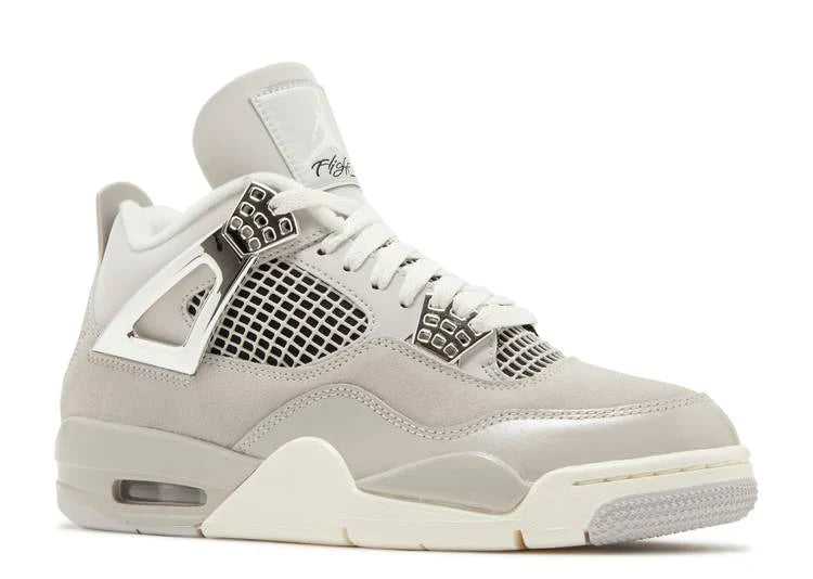 Air Jordan 4 Retro Frozen Moments