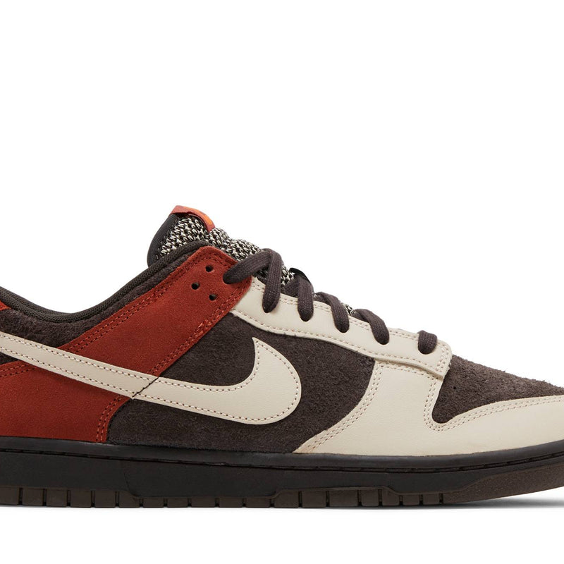 NIKE DUNK LOW ‘RED PANDA’