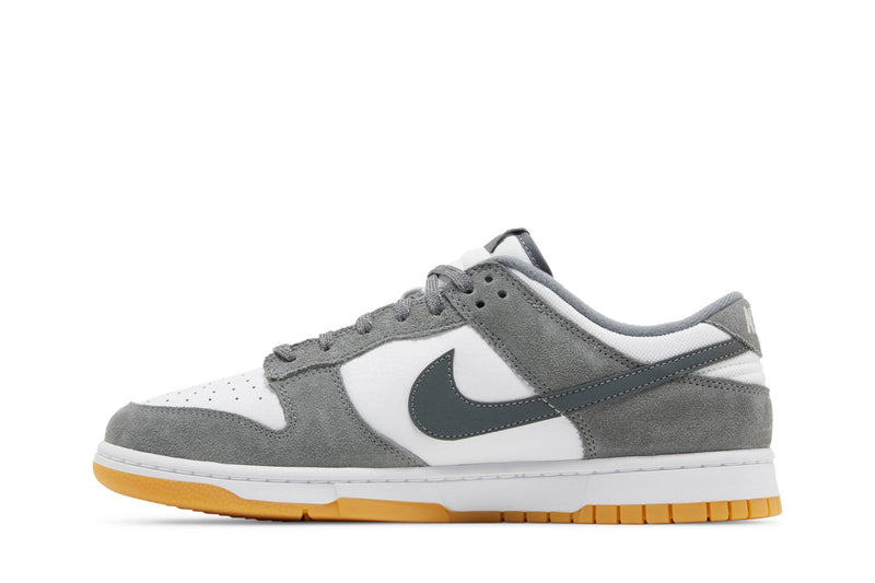 NIKE DUNK LOW ‘SMOKE GREY GUM’