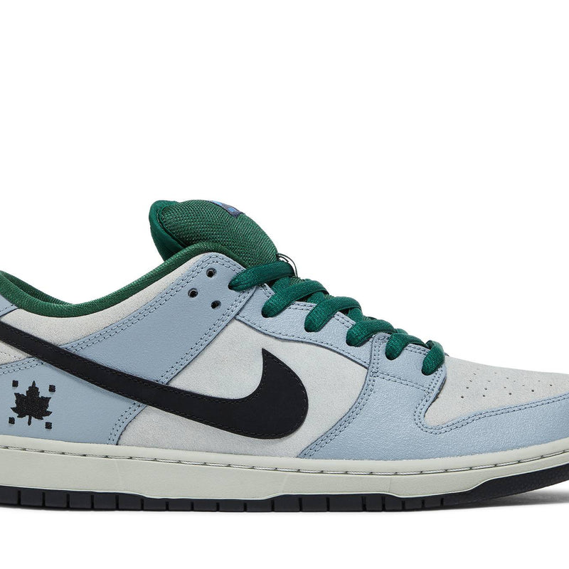 NIKE SB DUNK LOW ‘MAPLE LEAF CENTRAL PARK’