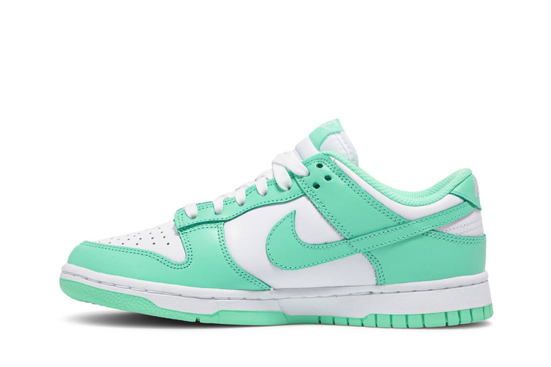 NIKE DUNK LOW ‘GREEN GLOW’